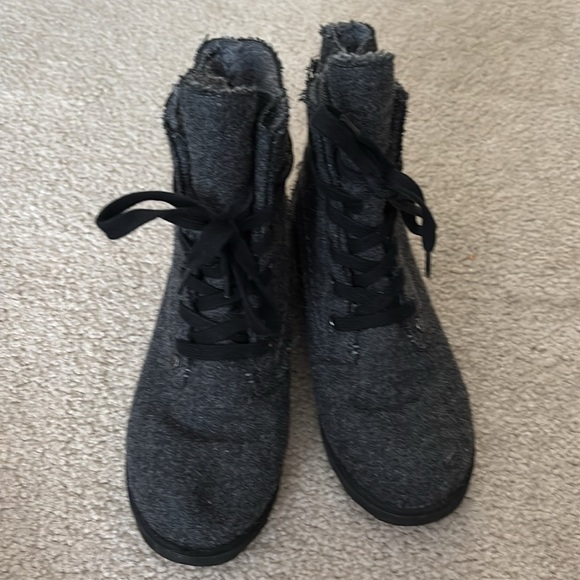 Bear Paw slipper booties size 6 - Picture 2 of 8